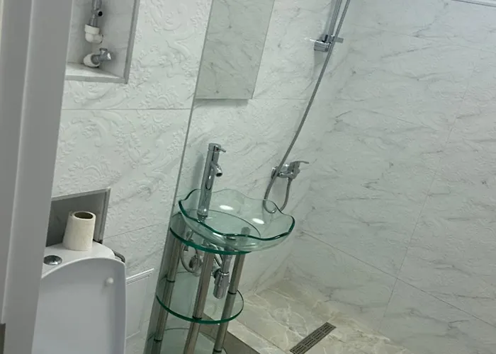 De Inchiriat アパート *